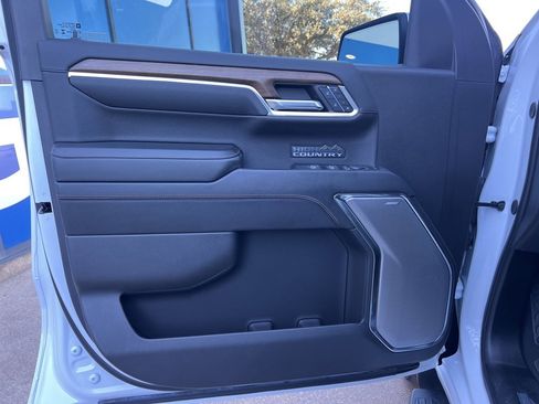 Used 2024 Chevrolet Silverado 1500 High Country w/ Technology Package image 21