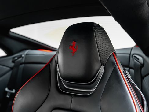 Used 2023 Ferrari Portofino M RWD image 43