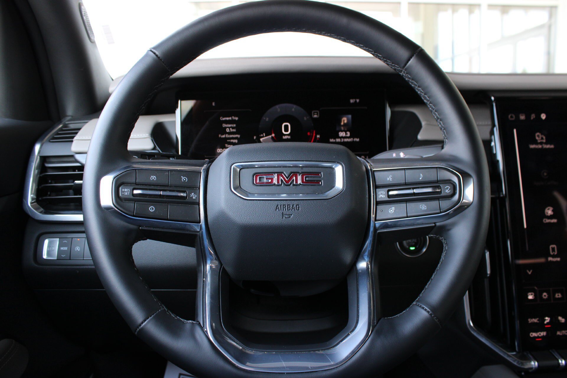 Used 2026 GMC Acadia Elevation w/ Elevation Premium Package FWD image 27