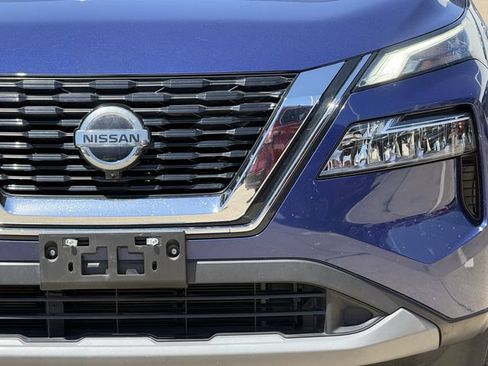 Used 2021 Nissan Rogue SV FWD image 8