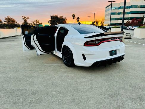 Used 2017 Dodge Charger R/T image 49