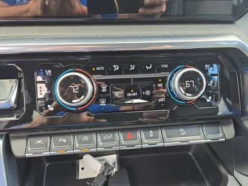 New 2026 GMC Sierra 1500 Denali w/ Technology Package AWD/4WD image 25