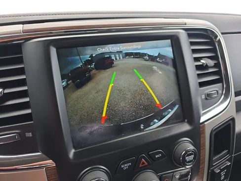 Used 2018 RAM 1500 Laramie AWD/4WD image 28