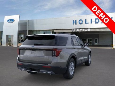 New 2026 Ford Explorer Active w/ Active Comfort Package image 8