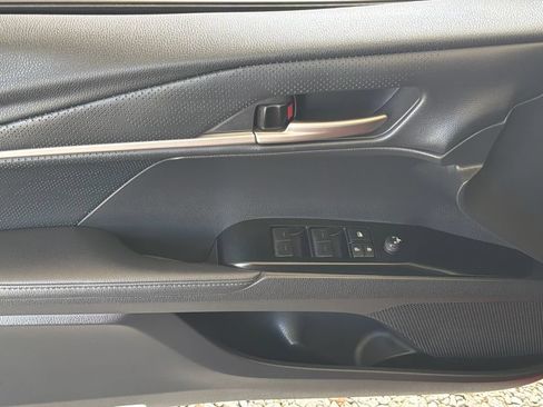 Used 2025 Toyota Camry XSE FWD image 3