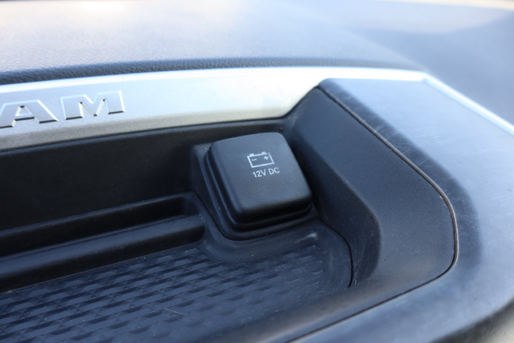 Used 2020 RAM 1500 Big Horn AWD/4WD image 17