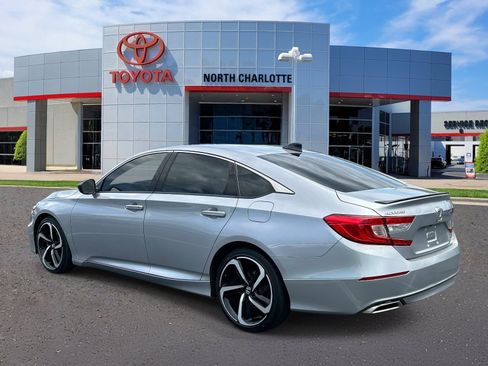 Used 2022 Honda Accord Sport image 4