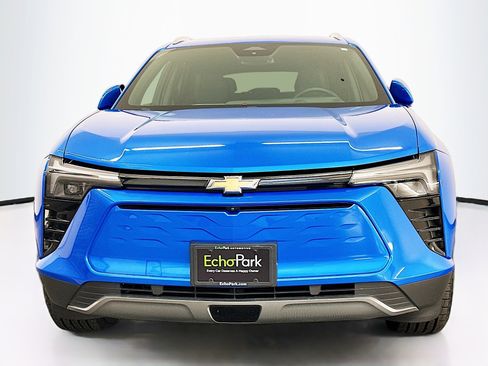 Used 2024 Chevrolet Blazer EV LT image 2