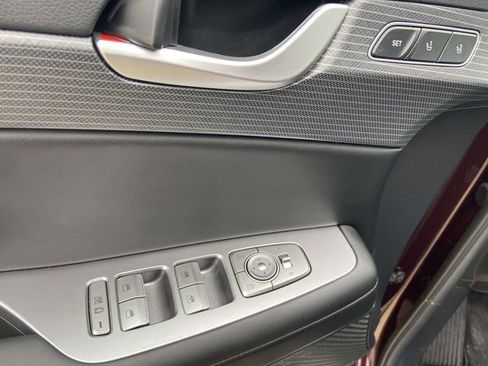 Used 2025 Hyundai Palisade Limited image 12