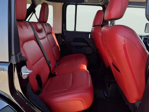 Used 2021 Jeep Wrangler Unlimited Sahara w/ Uconnect 4C Nav & Sound Group image 12