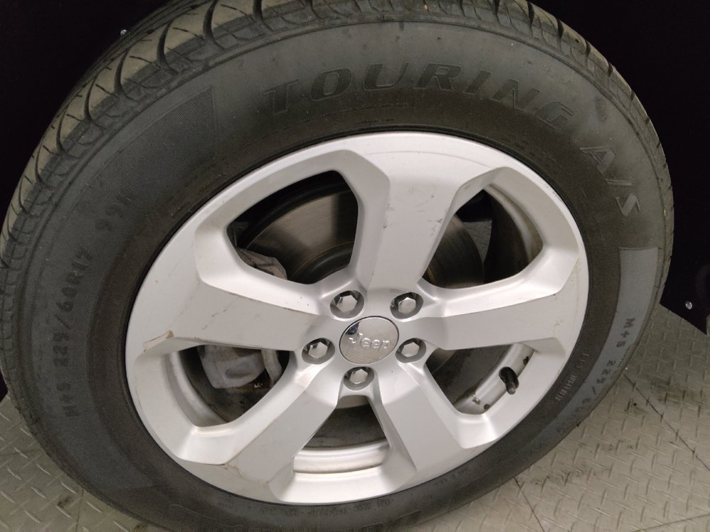 Used 2021 Jeep Compass Latitude AWD/4WD image 31