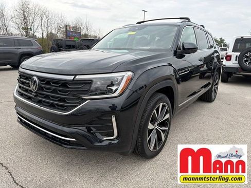 Used 2024 Volkswagen Atlas SEL Premium R-Line image 1