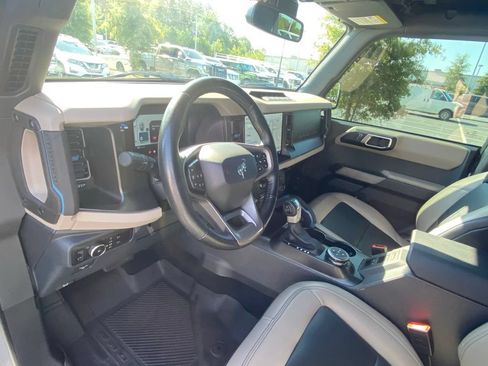 Certified 2023 Ford Bronco Wildtrak AWD/4WD image 9