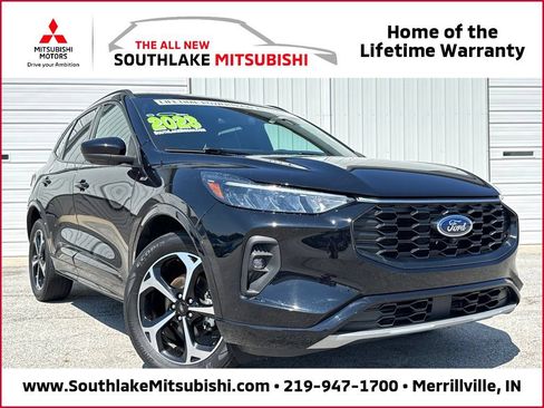 Used 2023 Ford Escape ST-Line Select w/ Tech Pack #2 AWD/4WD image 1