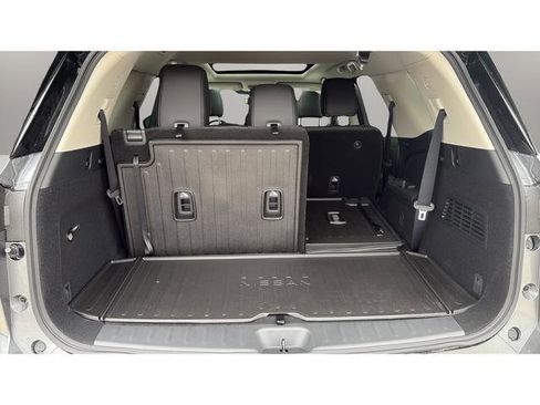 New 2026 Nissan Pathfinder Platinum AWD/4WD image 38