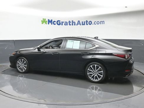 Used 2019 Lexus ES 350 350 w/ Premium Package image 16