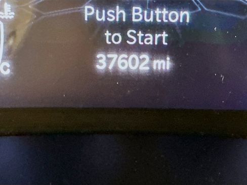 Used 2023 Jeep Compass Latitude image 19