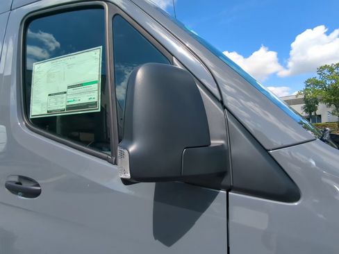 Used 2025 Mercedes-Benz Sprinter 2500 image 23