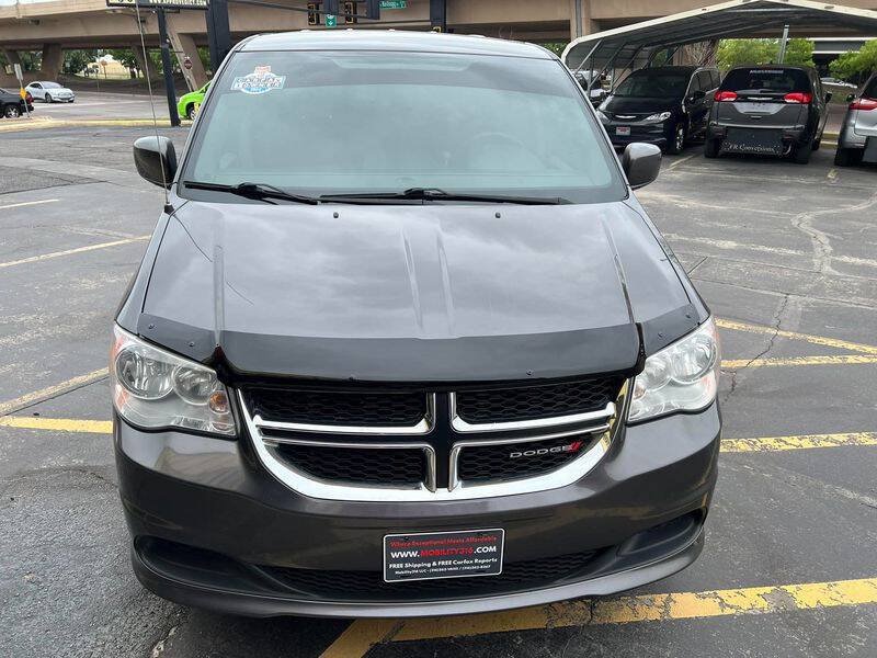 Used 2017 Dodge Grand Caravan SE FWD image 7