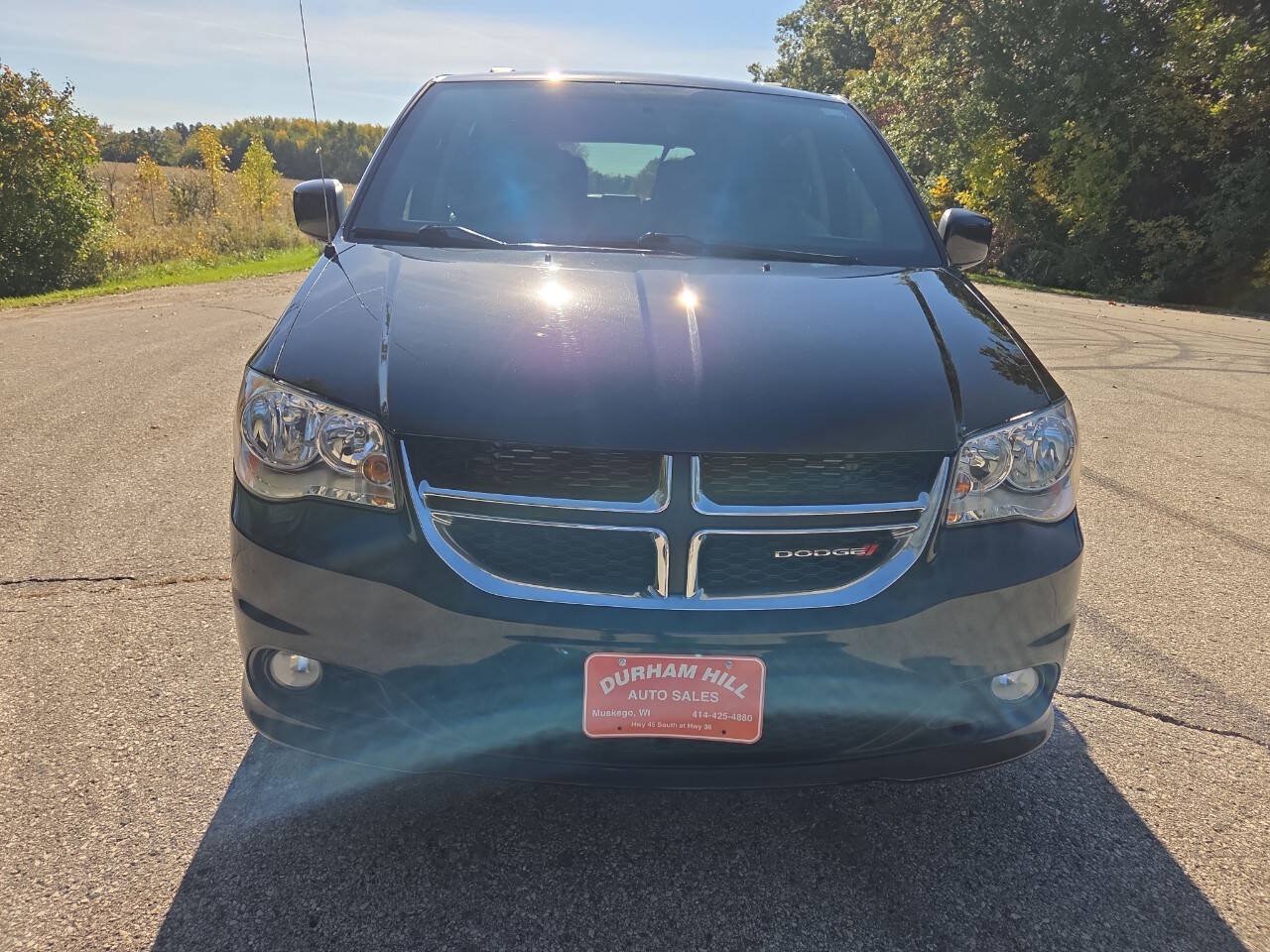 Used 2018 Dodge Grand Caravan SXT w/ Driver Convenience Group FWD image 9