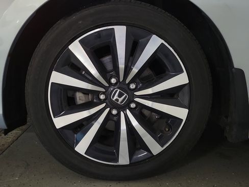 Used 2022 Honda Civic EX image 6