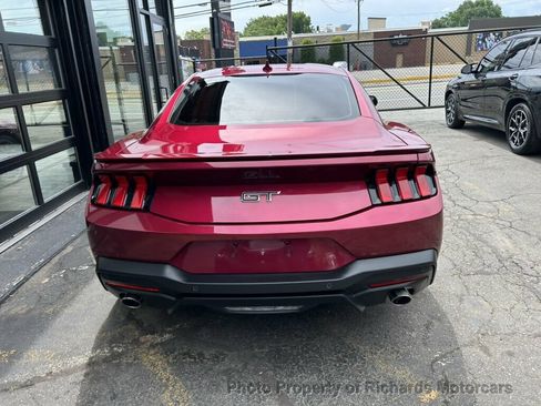 Used 2025 Ford Mustang GT Premium RWD image 3