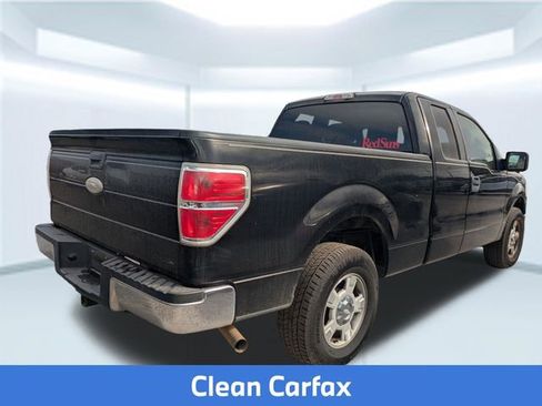 Used 2011 Ford F150 XLT w/ XLT Convenience Pkg image 2