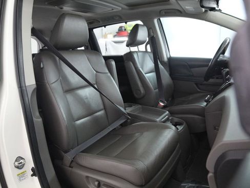 Used 2016 Honda Odyssey Touring image 59