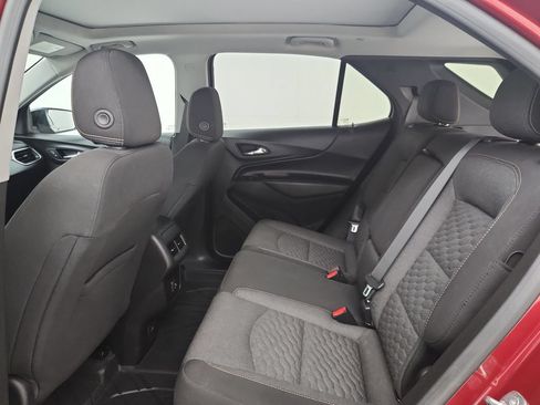 Used 2021 Chevrolet Equinox LT FWD image 35