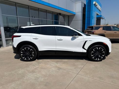 Used 2024 Chevrolet Blazer EV RS AWD/4WD image 6