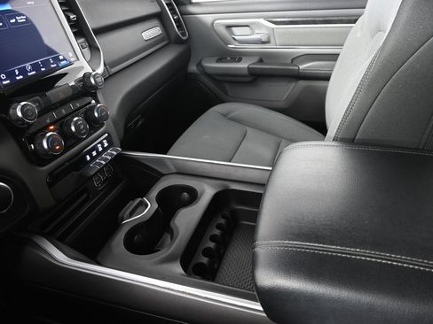 Used 2022 RAM 1500 Big Horn AWD/4WD image 33