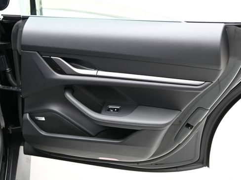 Certified 2025 Porsche Taycan image 19