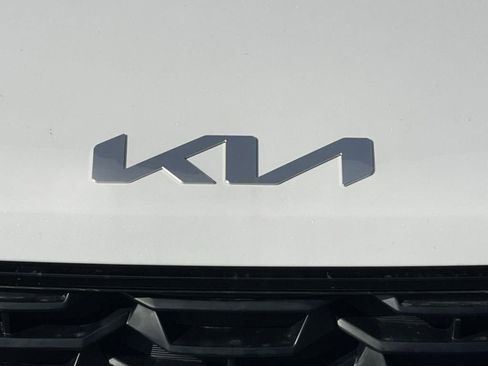 New 2026 Kia Sorento LX FWD image 26