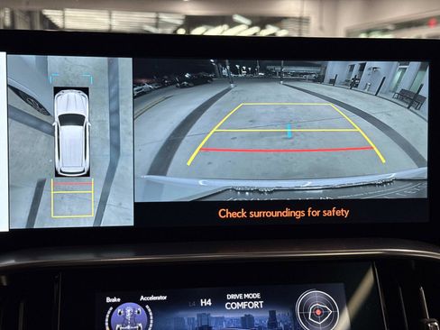 Certified 2025 Lexus LX 600 4WD w/ Luxury Package image 25