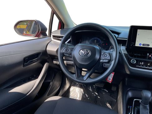 Used 2026 Toyota Corolla LE FWD image 11