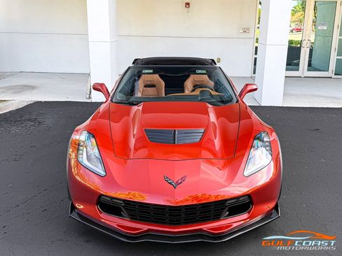 Used 2015 Chevrolet Corvette Z06 w/ 3LZ Preferred Equipment Group image 6