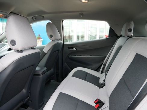 Used 2020 Chevrolet Bolt LT FWD image 5