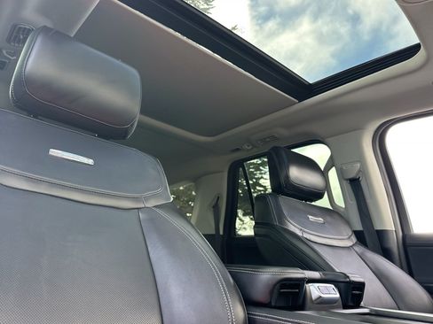Used 2025 Ford Expedition Max Platinum AWD/4WD image 18