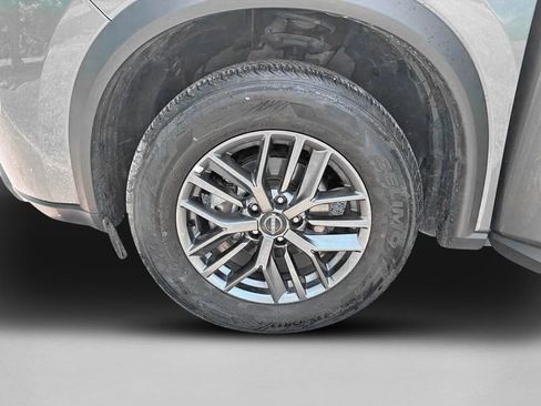 Used 2024 Nissan Rogue S AWD/4WD image 10