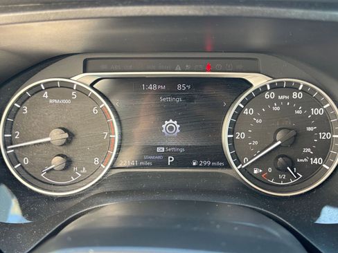 Used 2025 Nissan Rogue SV image 42