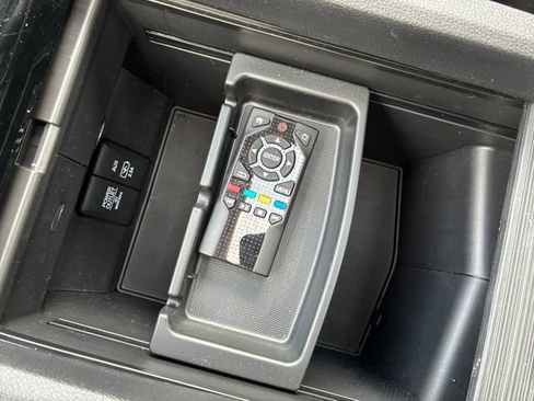 Used 2019 Honda Pilot Elite image 30