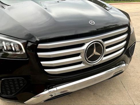 Used 2024 Mercedes-Benz GLS 450 4MATIC image 38