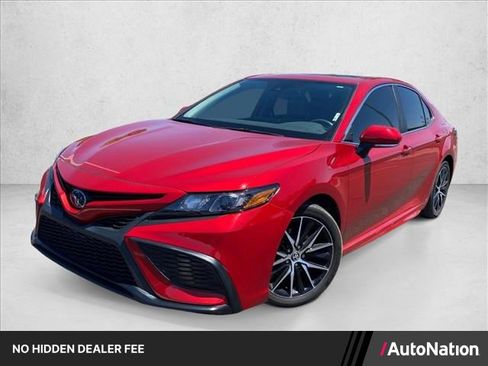 Used 2023 Toyota Camry SE w/ Audio Upgrade Package FWD image 1