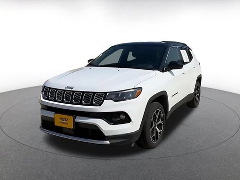 Used 2025 Jeep Compass Limited AWD/4WD image 7