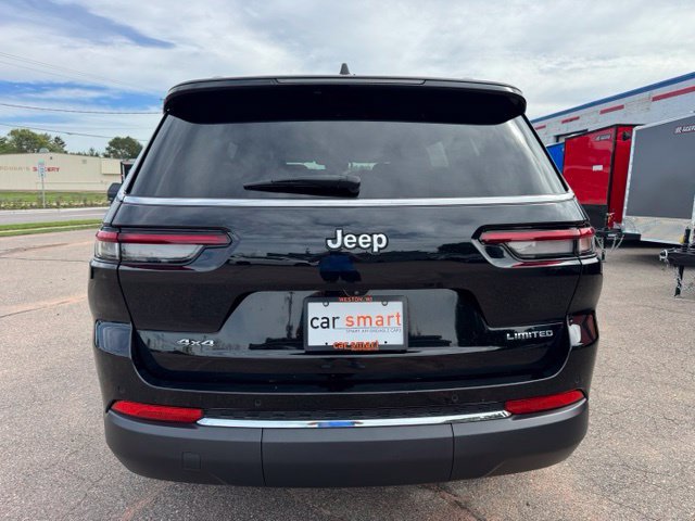 Used 2023 Jeep Grand Cherokee L Limited AWD/4WD image 6
