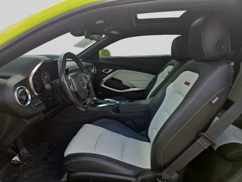 Used 2021 Chevrolet Camaro SS RWD image 17