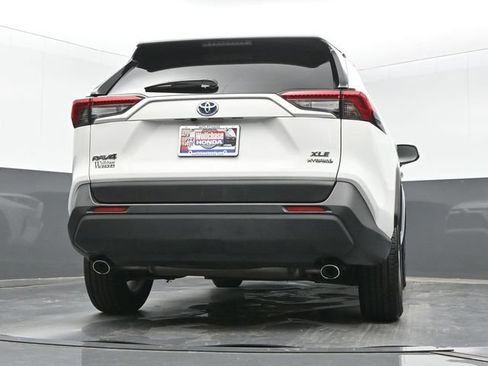 Used 2021 Toyota RAV4 XLE w/ Convenience Package AWD/4WD image 24