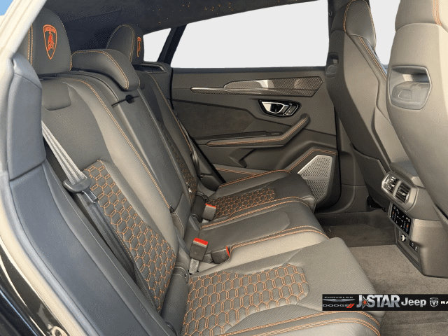 Used 2021 Lamborghini Urus AWD/4WD image 17