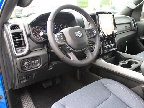 New 2026 RAM 1500 Big Horn AWD/4WD image 15