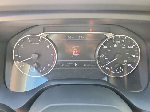 Used 2025 Nissan Rogue SV image 21